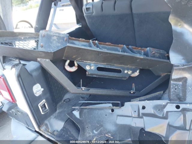 1C4BJWDG4GL303047 Jeep Wrangler Unlimited Sport