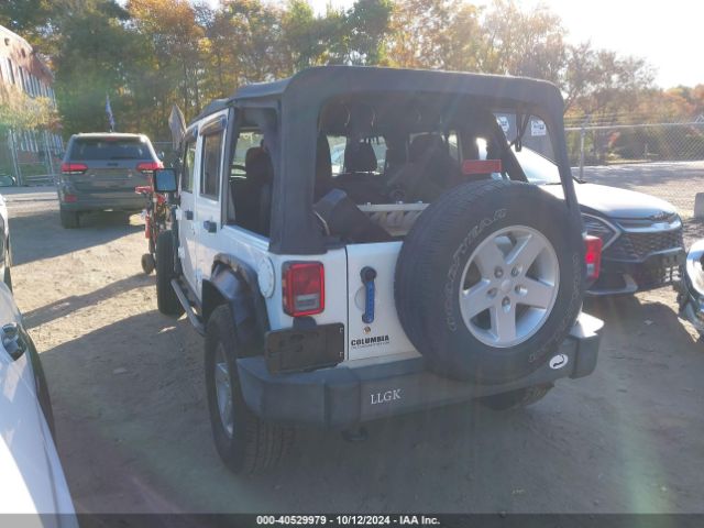 1C4BJWDG4GL303047 Jeep Wrangler Unlimited Sport