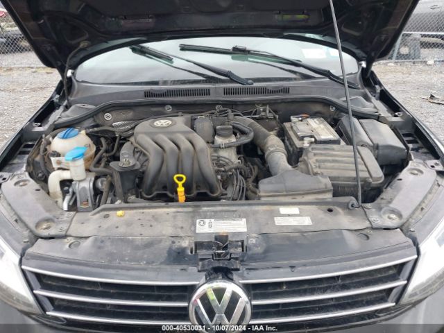 3VW2K7AJ9FM239715 Volkswagen Jetta 2.0l S