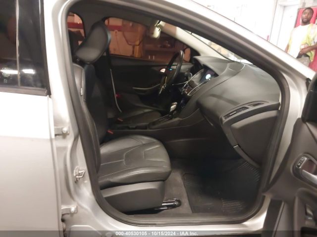 1FADP3F24GL374441 Ford FOCUS SE