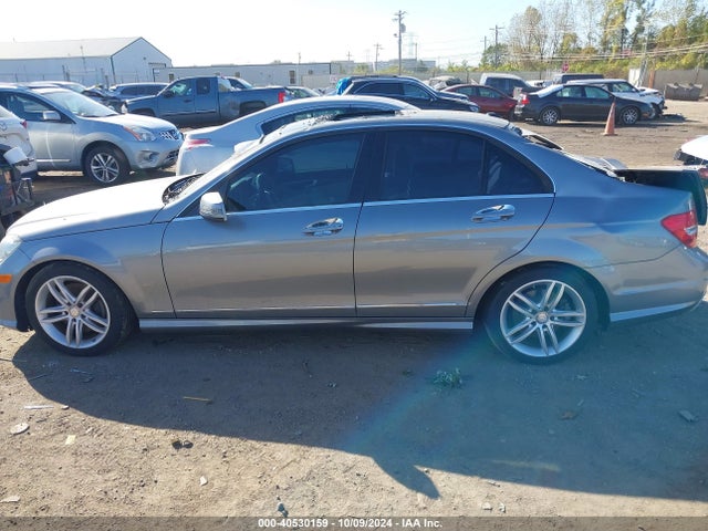 WDDGF8AB0EG207116 Mercedes-Benz C 300 Luxury 4matic/sport 4matic