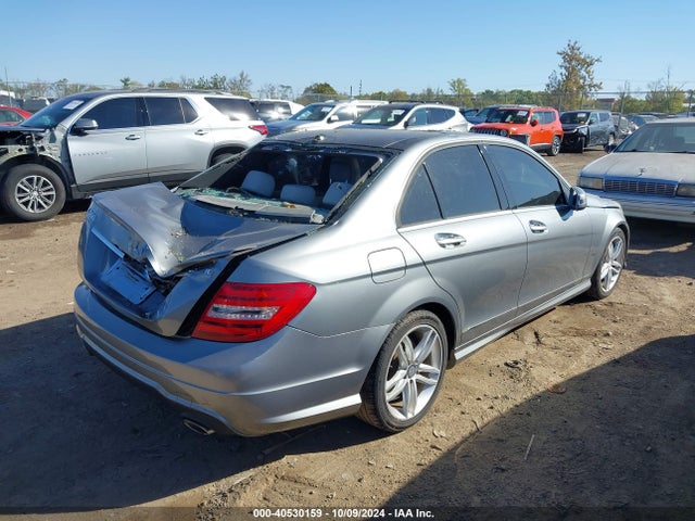 WDDGF8AB0EG207116 Mercedes-Benz C 300 Luxury 4matic/sport 4matic