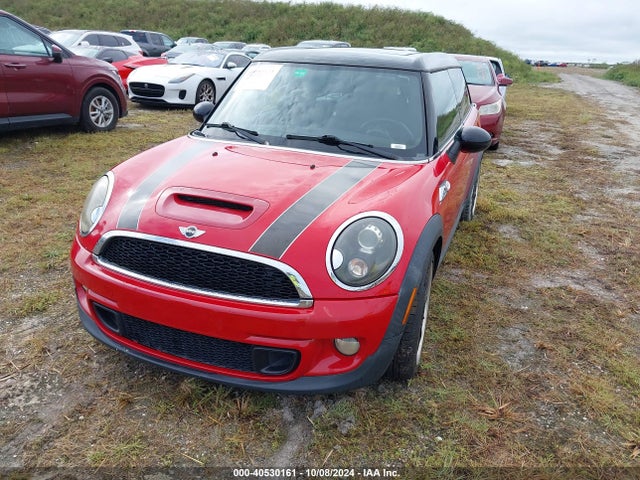 2011 MINI COOPER S CLUBMAN WMWZG3C59BTY35623 Photo 1
