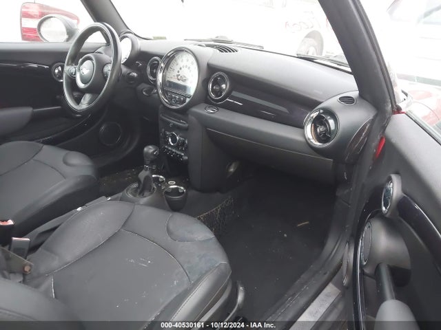2011 MINI COOPER S CLUBMAN WMWZG3C59BTY35623 Photo 4