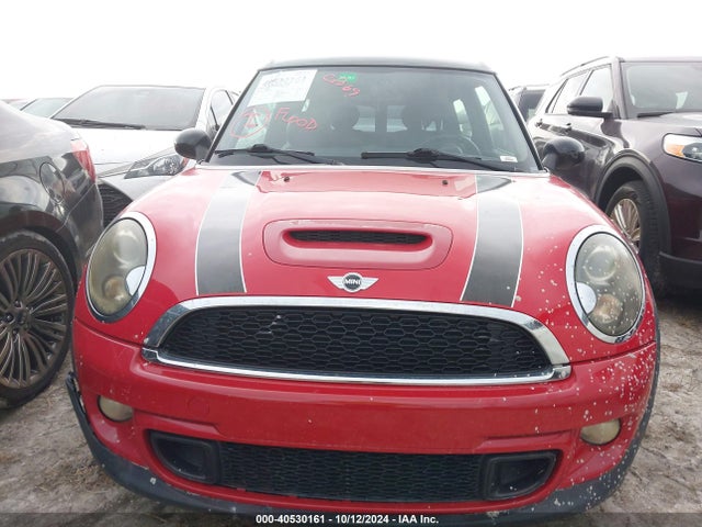 2011 MINI COOPER S CLUBMAN WMWZG3C59BTY35623 Photo 5