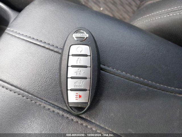 KNMAT2MV6KP507797 Nissan ROGUE SV
