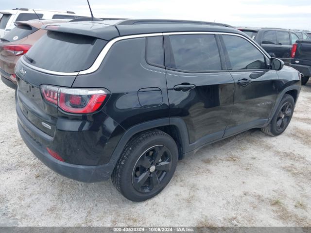 3C4NJCBB6JT124071 Jeep Compass Latitude Fwd