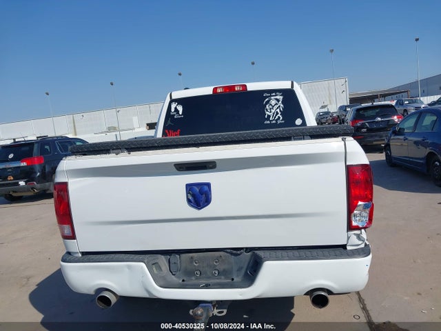1C6RR6KT1JS350158 RAM 1500 Express  4x2 5'7 Box