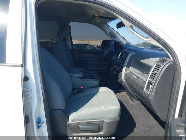 1C6RR6KT1JS350158 RAM 1500 Express  4x2 5'7 Box
