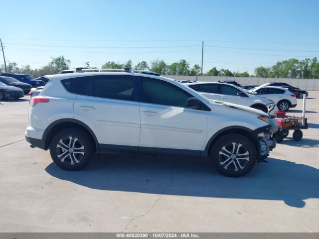 JTMZFREV0GJ094156 Toyota RAV4 LE