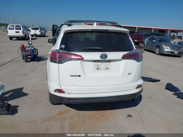 JTMZFREV0GJ094156 Toyota RAV4 LE