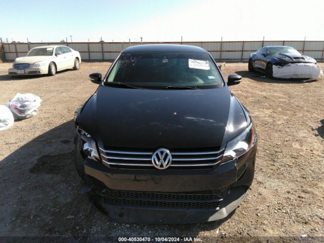 1VWAT7A38FC018182 Volkswagen Passat 1.8t Wolfsburg Edition