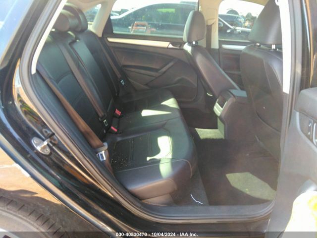 1VWAT7A38FC018182 Volkswagen Passat 1.8t Wolfsburg Edition