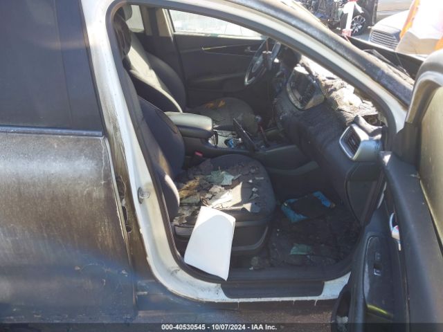 5XYPGDA32JG398690 KIA Sorento 2.4l Lx