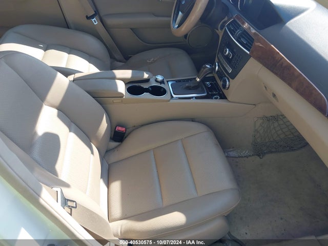 40530575 :رقم المزاد ، WDDGF4HB1CA606020 vin ، 2012 Mercedes-benz C 250 Luxury/sport مزاد بيع