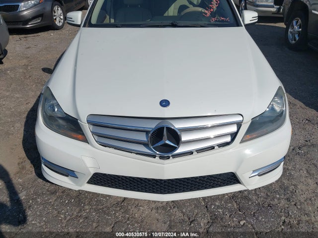 40530575 :رقم المزاد ، WDDGF4HB1CA606020 vin ، 2012 Mercedes-benz C 250 Luxury/sport مزاد بيع