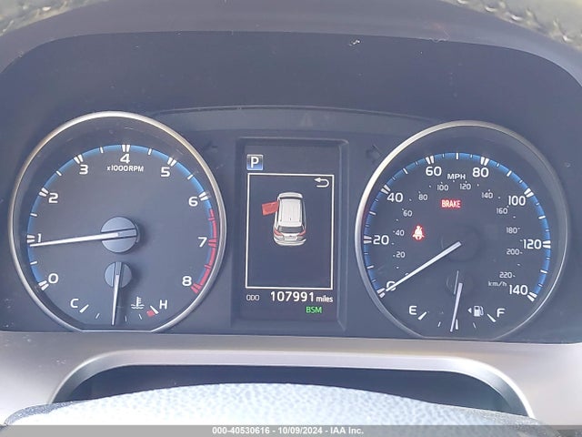 Toyota Rav4 Xle 2018 JTMRFREV8JJ223624 Image 7