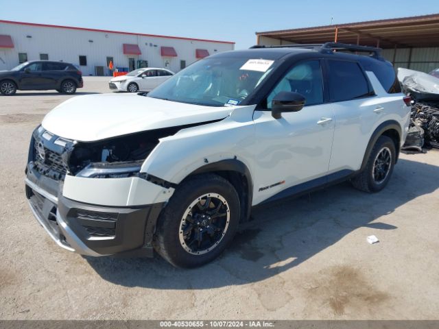 5N1DR3BD8RC204304 Nissan Pathfinder Rock Creek 4wd
