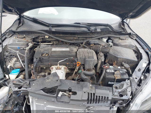 2013 Honda Accord Lx მანქანა იყიდება აუქციონზე, vin: 1HGCR2E33DA118028, აუქციონის ნომერი: 40530709