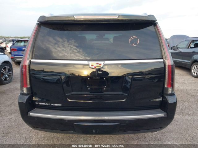 1GYS3BKJ8KR115116 Cadillac Escalade Luxury