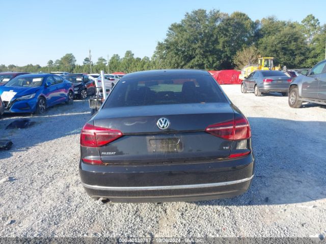 1VWAA7A30JC022113 Volkswagen Passat 2.0t R-line/2.0t S