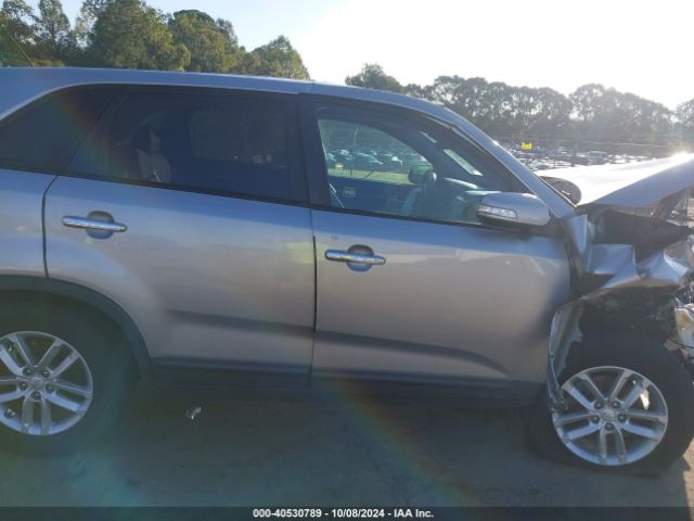 5XYKT3A6XEG426266 KIA SORENTO LX