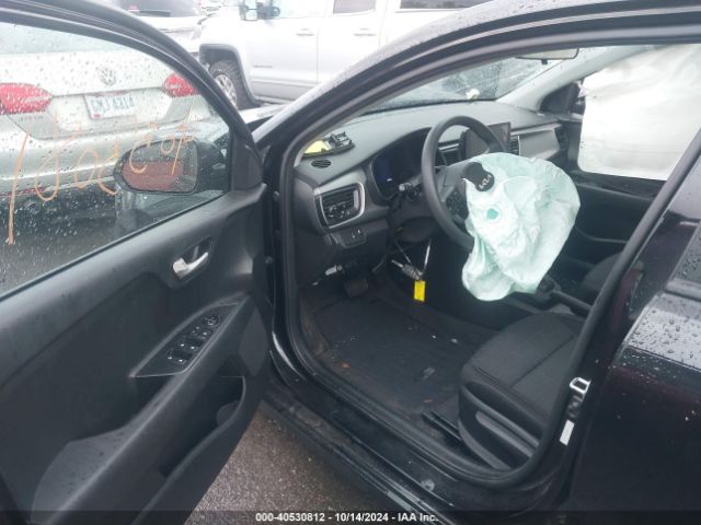 3KPA25AD6NE460985 KIA Rio 5-door S