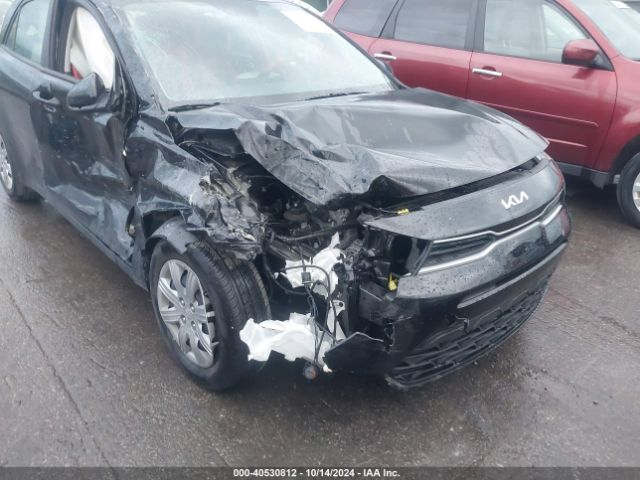 3KPA25AD6NE460985 KIA Rio 5-door S