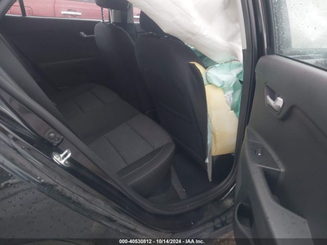 3KPA25AD6NE460985 KIA Rio 5-door S
