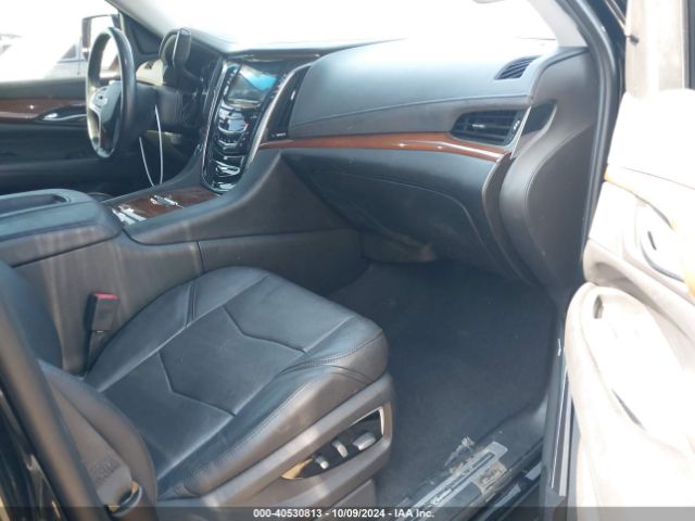 1GYS4AKJ8JR157372 Cadillac Escalade Standard