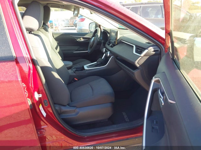 40530820 :رقم المزاد ، JTMP1RFV3KJ012921 vin ، 2019 Toyota Rav4 Xle مزاد بيع