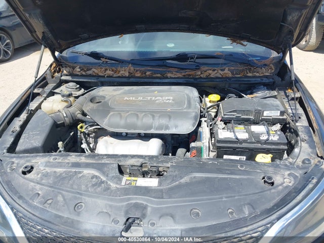 Chrysler 200 Limited 2015 1C3CCCAB0FN535139 Image 10