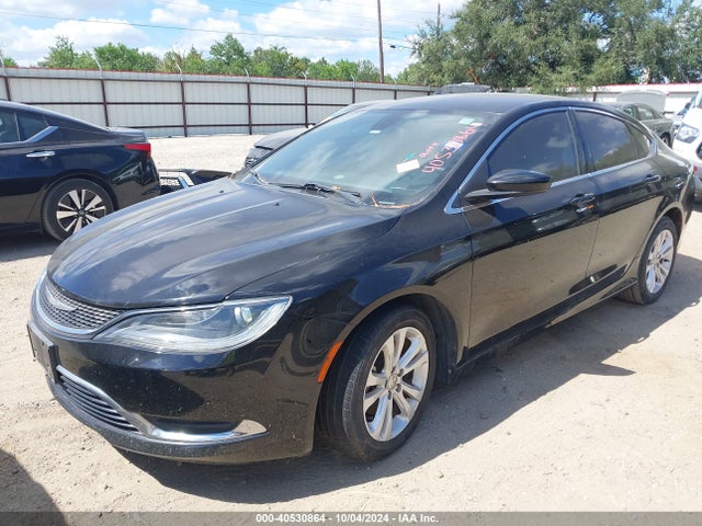 Chrysler 200 Limited 2015 1C3CCCAB0FN535139 Image 2