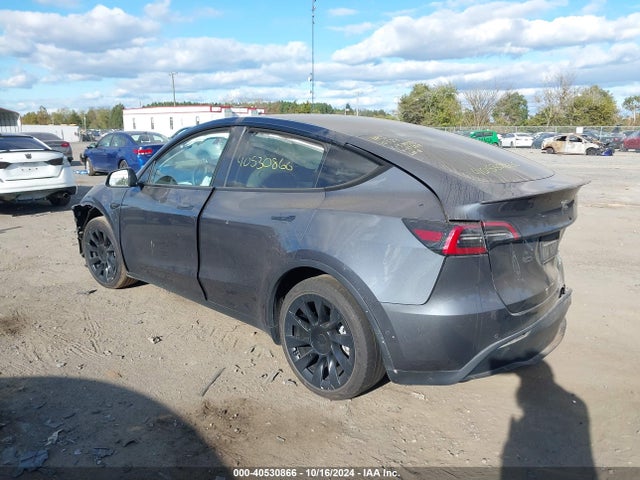 2022 TESLA MODEL Y 7SAYGAEE2NF472818 Photo 2