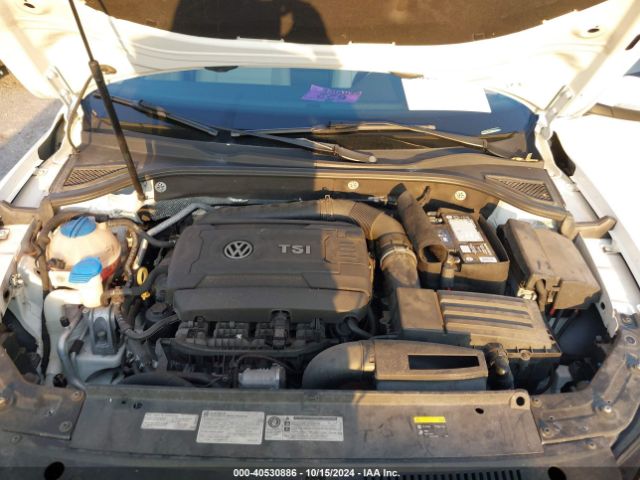 1VWAT7A34FC100698 Volkswagen Passat 1.8t Limited Edition