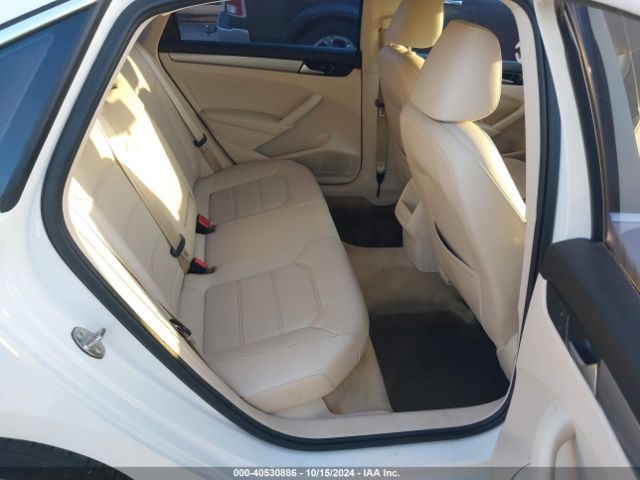 1VWAT7A34FC100698 Volkswagen Passat 1.8t Limited Edition