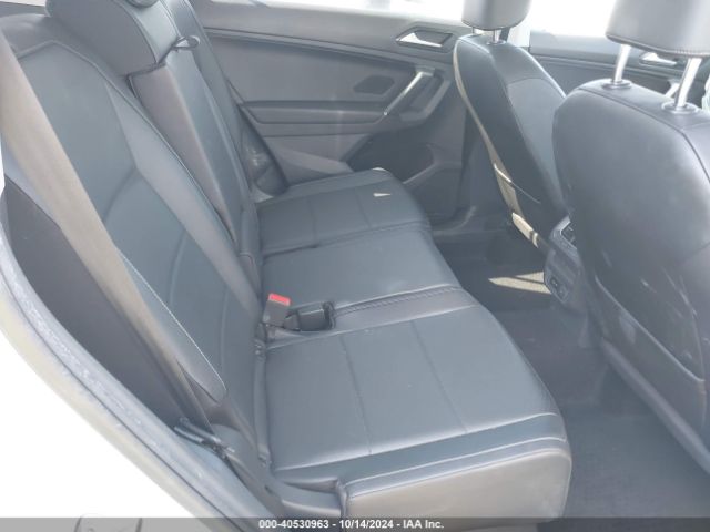 3VV2B7AX6JM209007 Volkswagen Tiguan 2.0t Se/2.0t Sel
