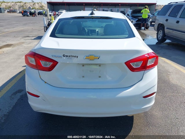 Chevrolet Cruze Ls Auto 2017 1G1BC5SM4H7248132 Image 16