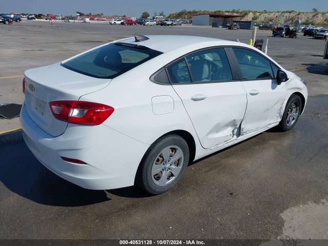 Chevrolet Cruze Ls Auto 2017 1G1BC5SM4H7248132 Image 4