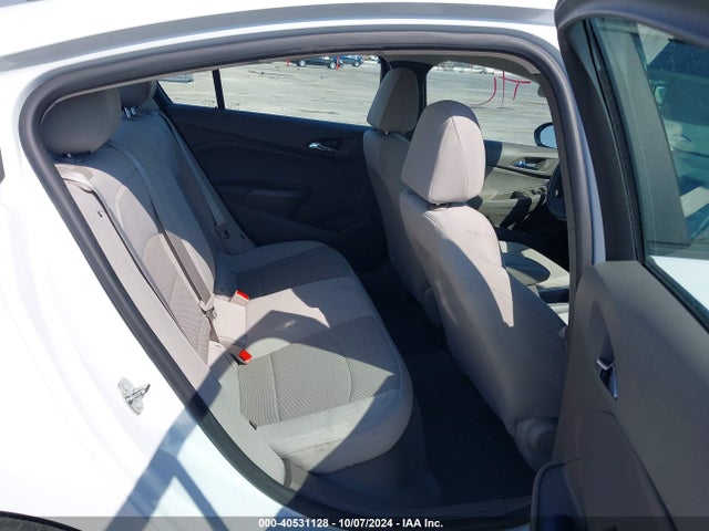 Chevrolet Cruze Ls Auto 2017 1G1BC5SM4H7248132 Image 8