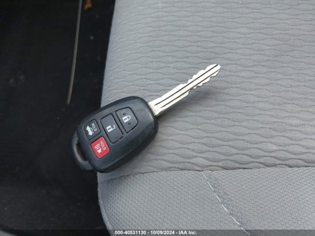 Toyota COROLLA LE 2015 2T1BURHE2FC453133 Image 11