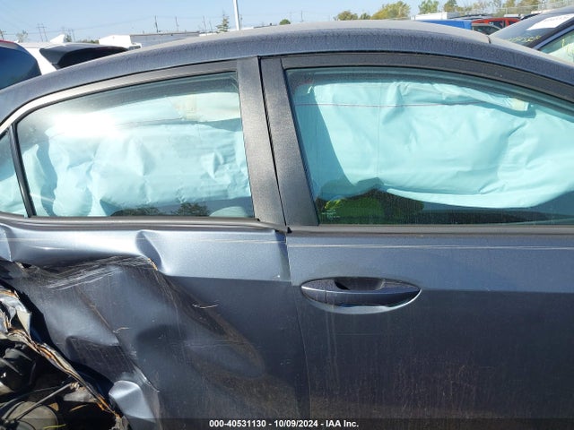 Toyota COROLLA LE 2015 2T1BURHE2FC453133 Image 13
