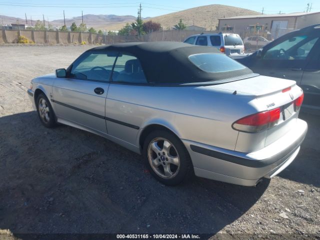 2001 SAAB 9-3 YS3DF78K217002624 Photo 2