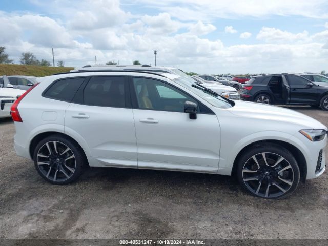 YV4L12RM7R1744811 Volvo Xc60 B5 Ultimate Dark Theme