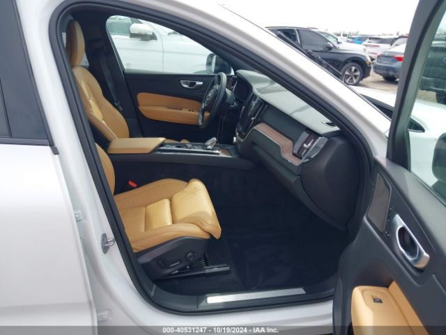 YV4L12RM7R1744811 Volvo Xc60 B5 Ultimate Dark Theme