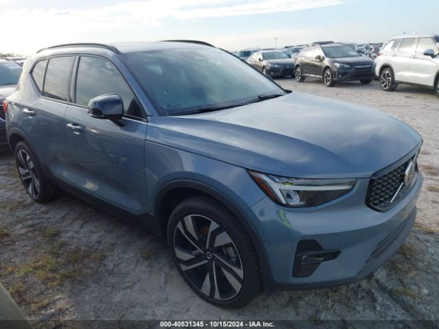 YV4L12UW6P2969723 Volvo Xc40 B5 Plus Dark Theme