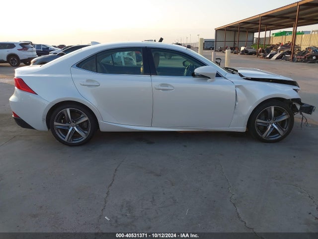 Lexus IS 200T 2017 JTHBA1D23H5044465 Image 14