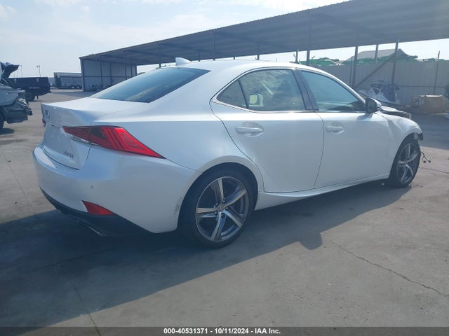 Lexus IS 200T 2017 JTHBA1D23H5044465 Image 4