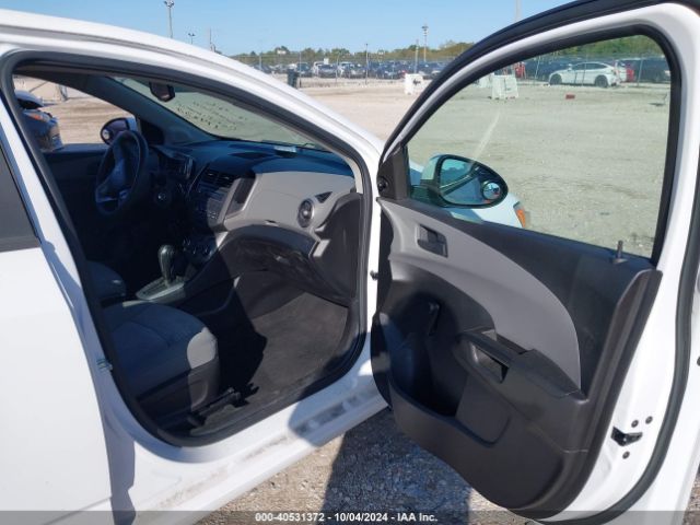 1G1JA6SH7G4174232 Chevrolet Sonic Ls Auto