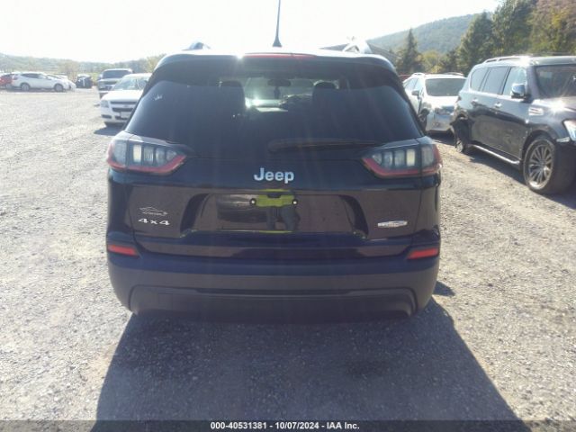 1C4PJMLBXKD195049 Jeep Cherokee Latitude Plus 4x4